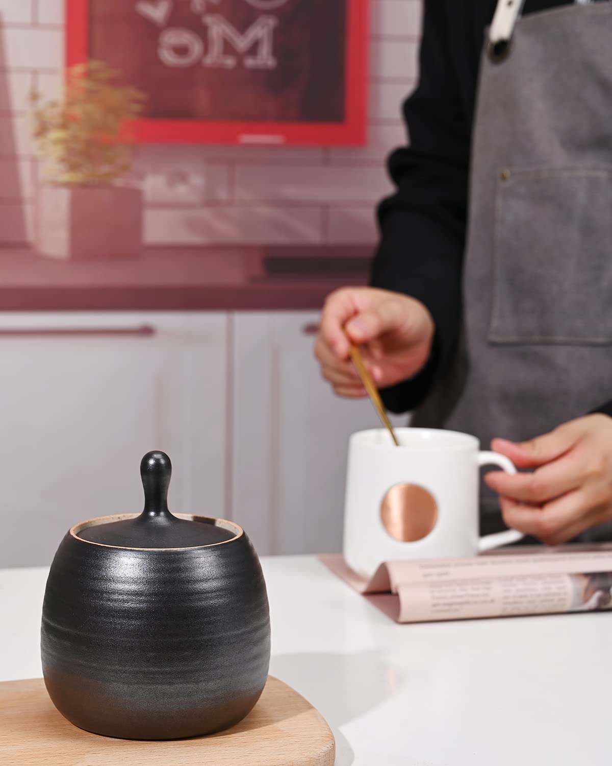 NCQIXIAO Retro Kitchen Canisters Ceramic Food Storage Jar Roud Shape with Silicone Airtight Lid for Tea, Coffee, Nuts, Herb, Spice, Sugar (Black)