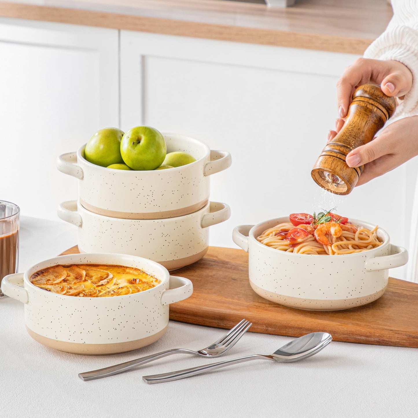 vancasso Sabine French Onion Soup Bowls with Handles, 30 Oz Large Soup Bowls for Cereal, Pasta,Stew, Oven Safe Soup Sowls, Soup Crocks Set of 4, Cream Beige