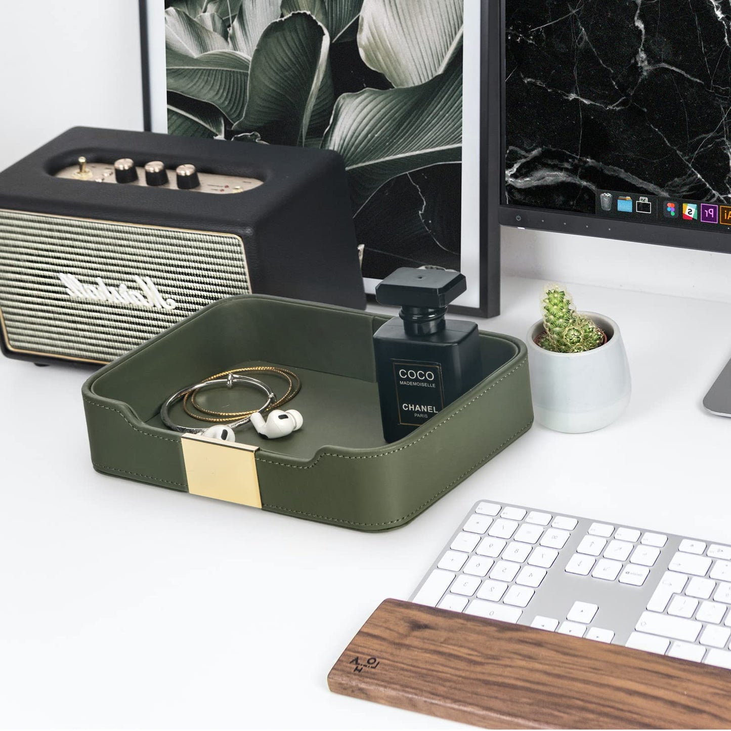 SANZIE Luxury Leather Tray Desktop Storage Catchall Organizer Decorative Tray for Entryway Table to Hold Jewelry Watch Keys Phone Wallet (Metal Glided, Green)