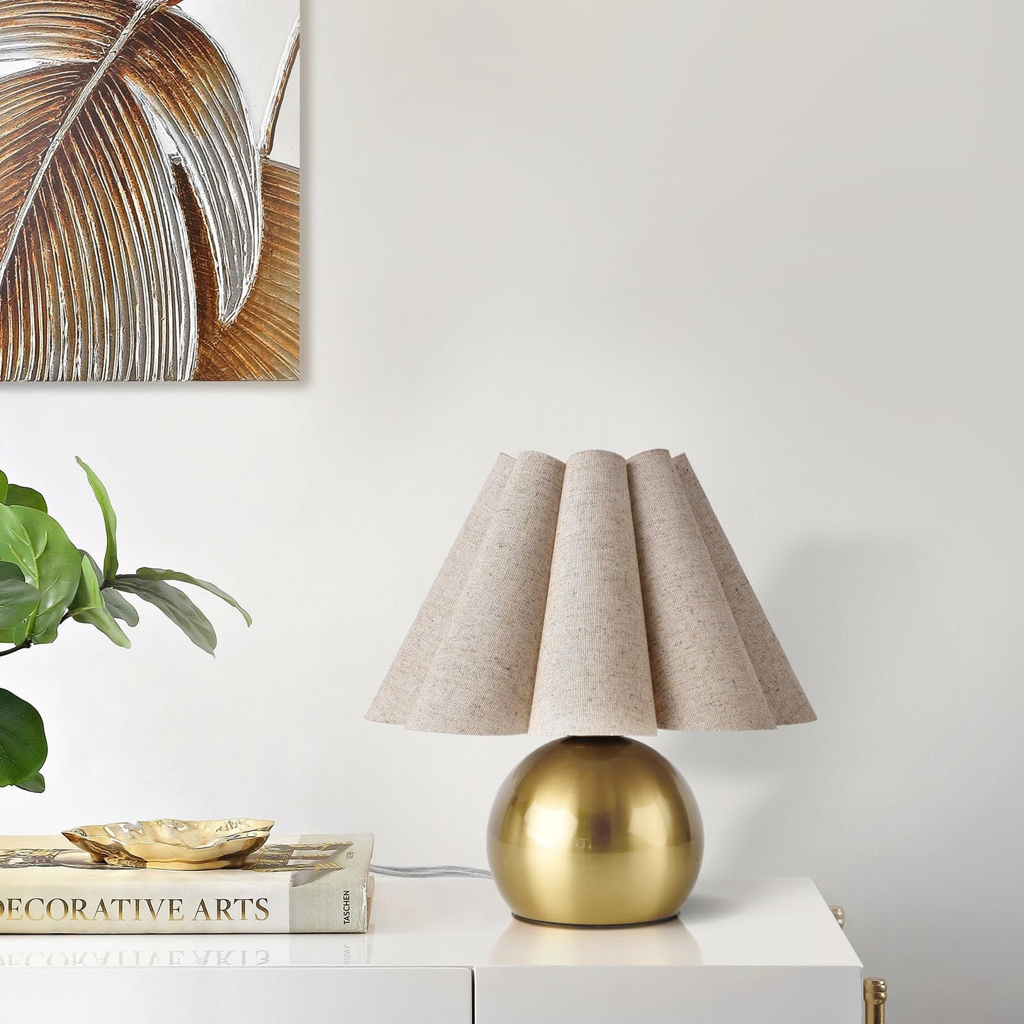 Gold Small Bedside Table Lamp for Bedroom, Brass Gold Bedroom Lamps for Nightstand, Cute Mini Table Lamps for Small Spaces with Scalloped Shade for Kitchen Counter, Bookshelf, Living Room, Kids Dorm