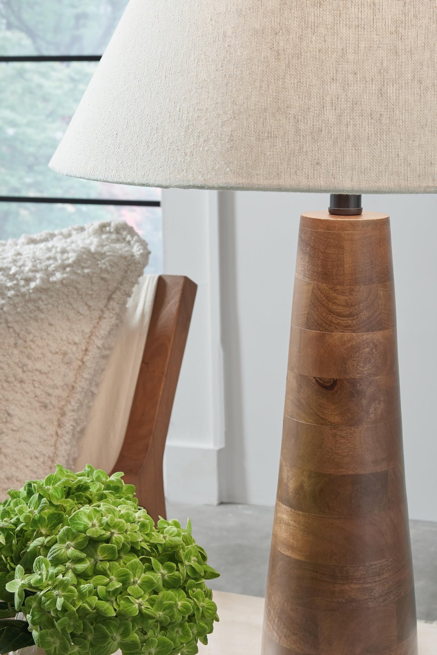 Signature Design by Ashley Danset Contemporary Wood Table Lamp with 3-Way Switch, Light Brown