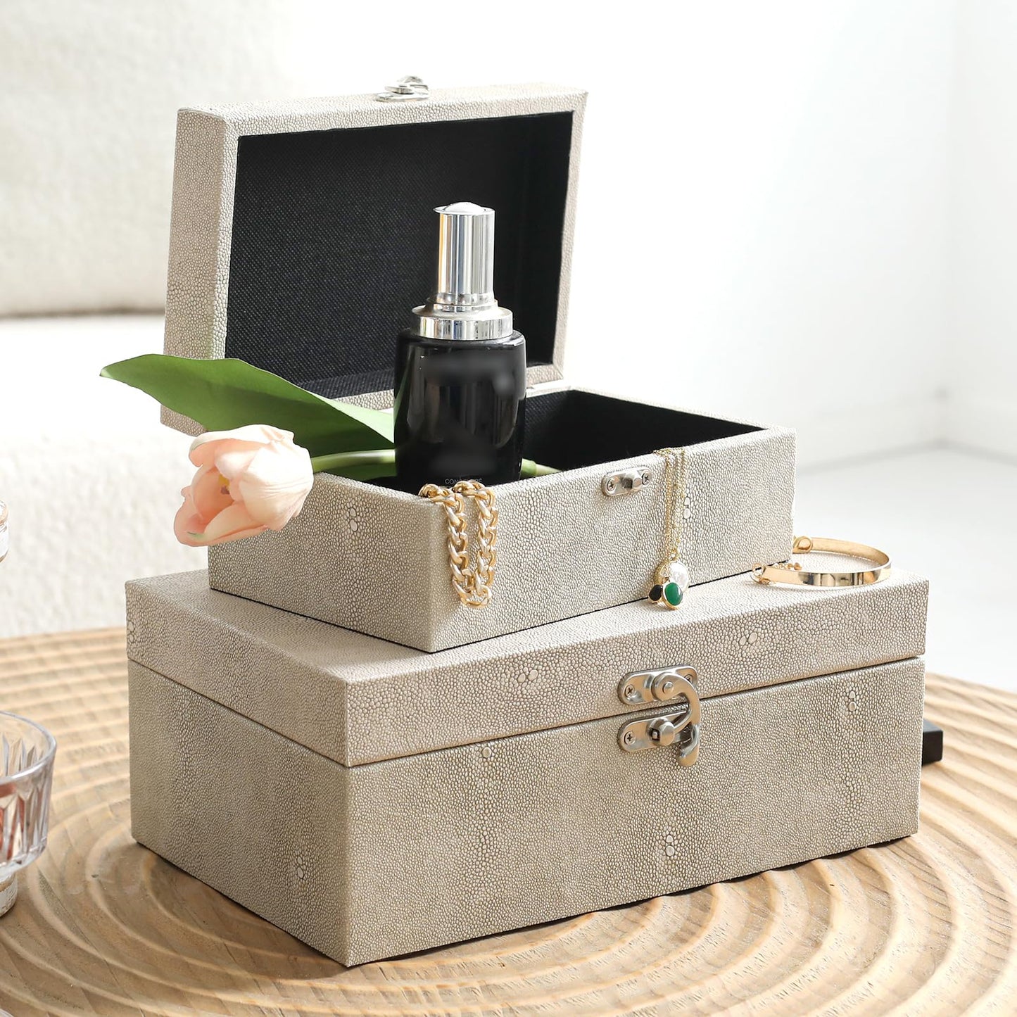 DECOR4SEASON Faux Shagreen Leather Decorative Storage Boxes Set of 2, Ivory