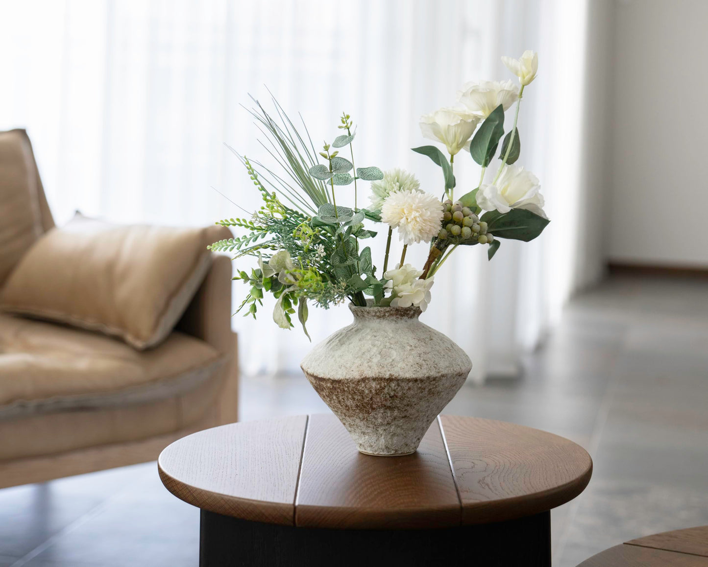 CozyWel Handmade Rustic White Ceramic Vase Decorative Flower Vase, Textured Pottery Vase for Centerpieces, Kitchen, Living Room, Bedroom Decor Gifts