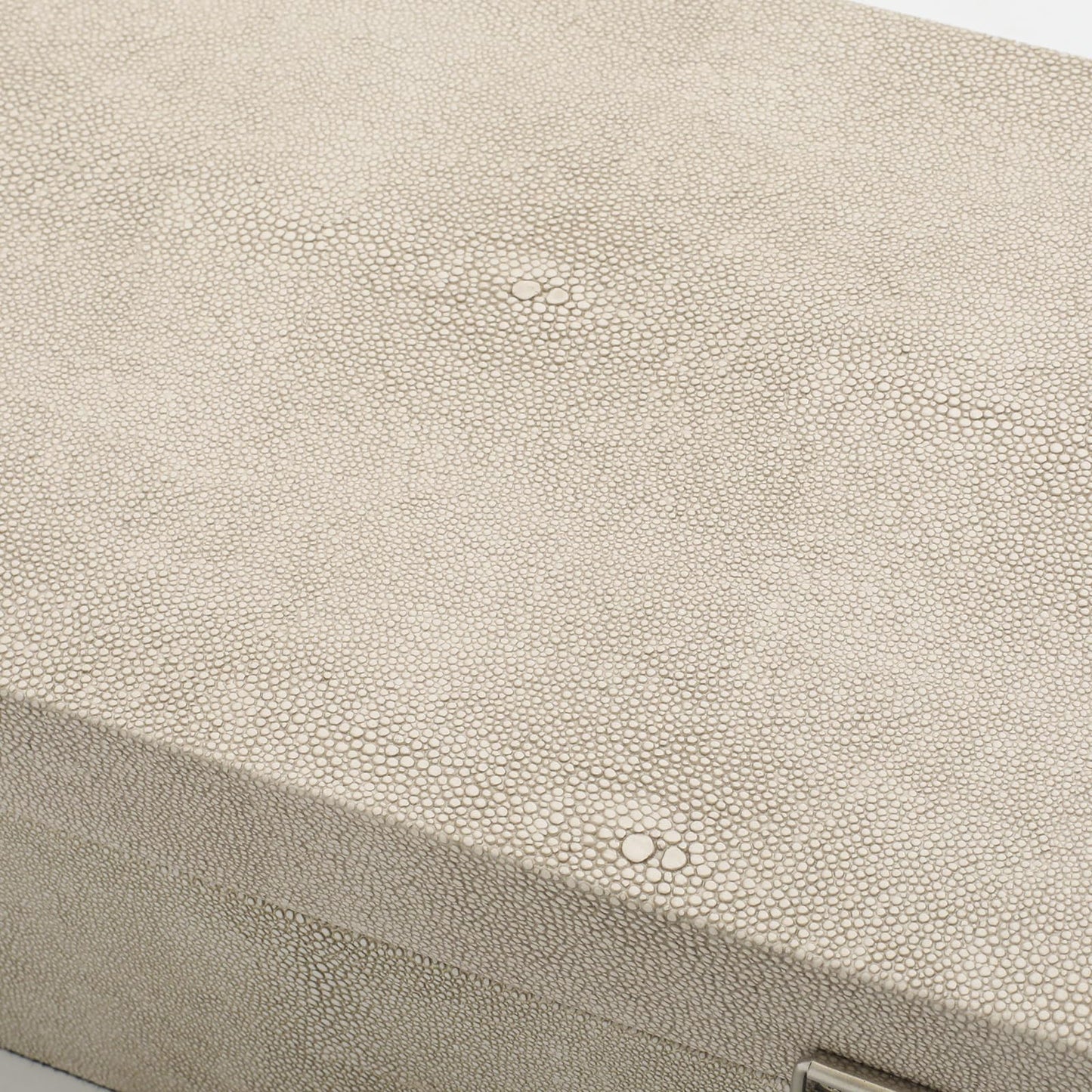 DECOR4SEASON Faux Shagreen Leather Decorative Storage Boxes Set of 2, Ivory