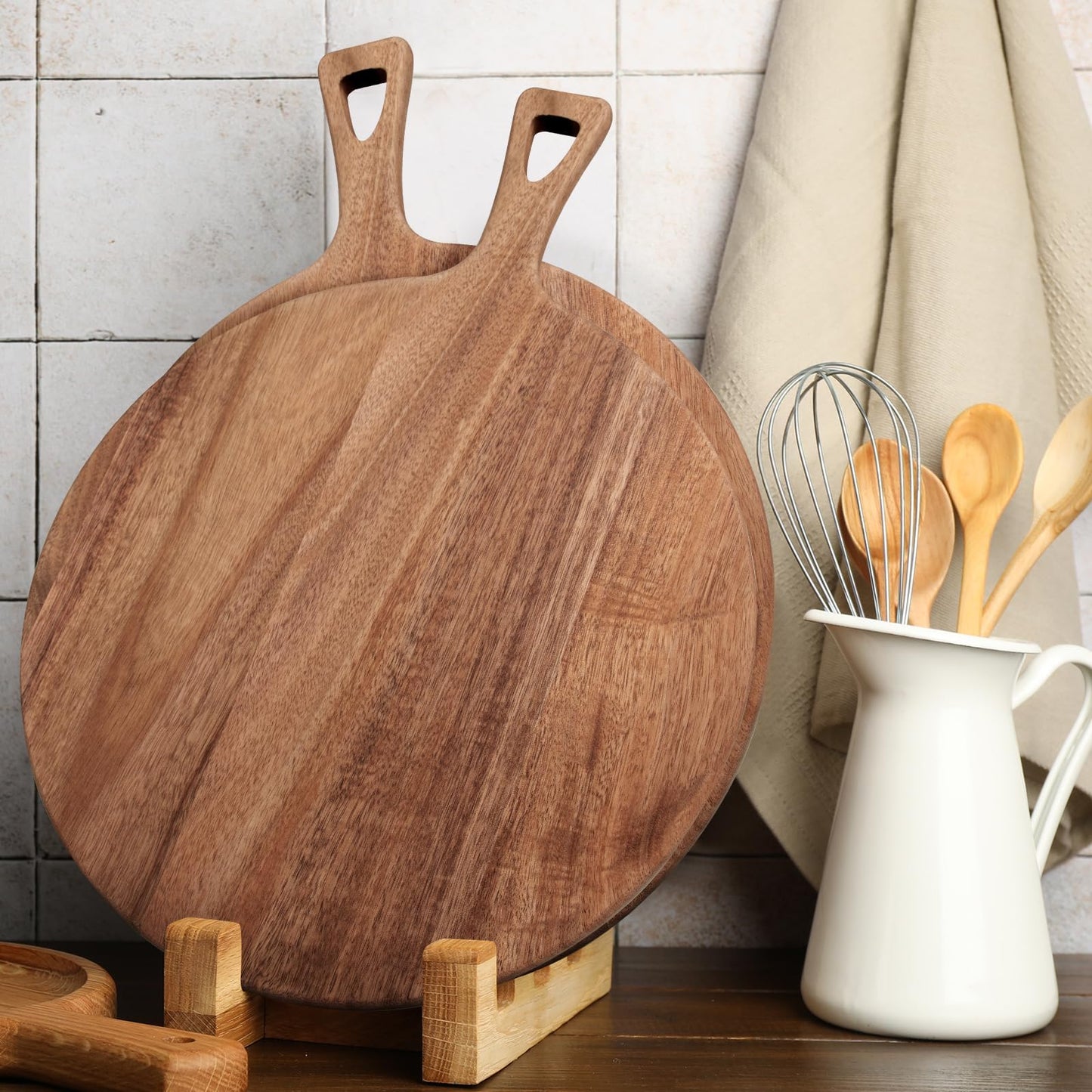 15.4 x 11.4 Inch Acacia Large Wood Cutting Board with Handle Large Round Wooden Cutting Boards Cutting Serving Board for Kitchen Meat Bread Cheese Pizza Vegetables Board Wedding Housewarming Gift