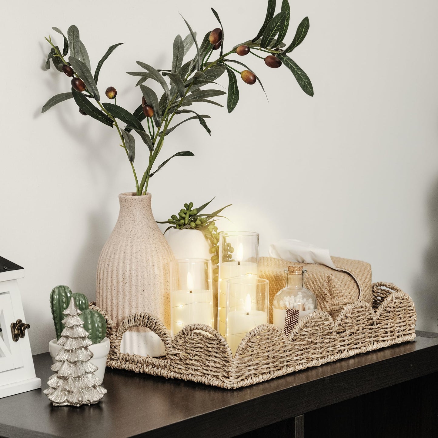 StorageWorks Rectangle Wicker Scalloped Tray, Rattan Serving Trays with Handles, Seagrass Basket for Decorative & Organizing, 15.75" L x 11.5" W x 2.75" H